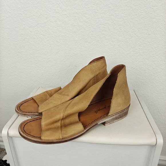 Free People Mont Blanc D’Orsays Sandal Shoe Brown Slip On Women's 7 US Flat - Picture 3 of 15